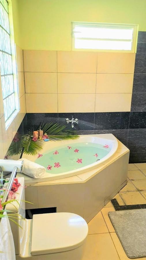 Moorea - Villa Maoe Pool Afareaitu Luaran gambar